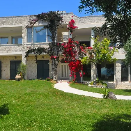 House Lemoni, C - Pelekas, Corfu * Pelekas